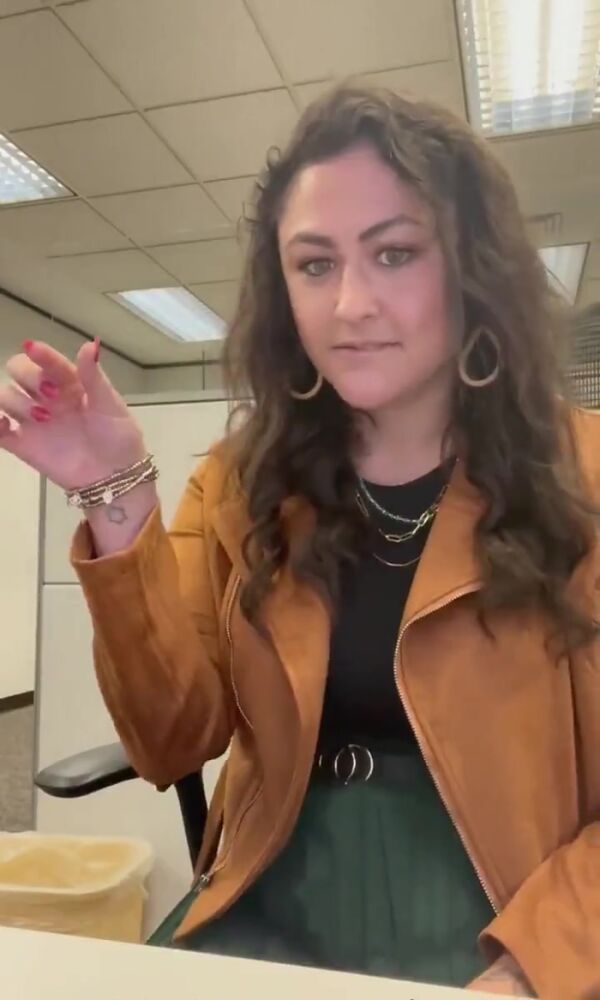 Нагнулась и...вся красота