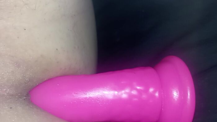 Хочу такое же видео с настоящим членом)