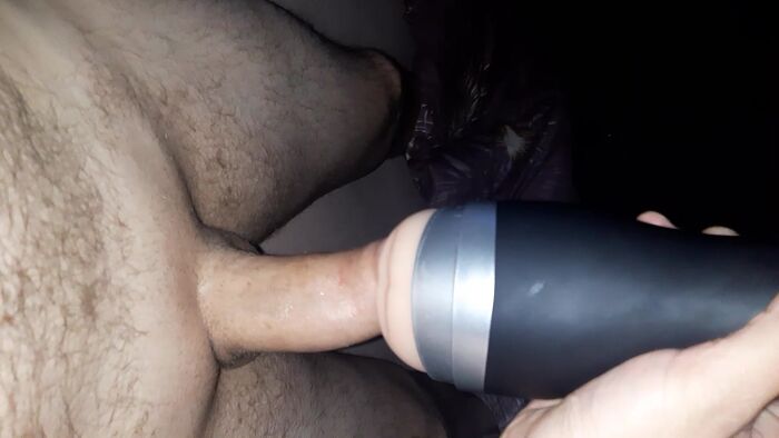 Жена подарила анальный маструбатор!)