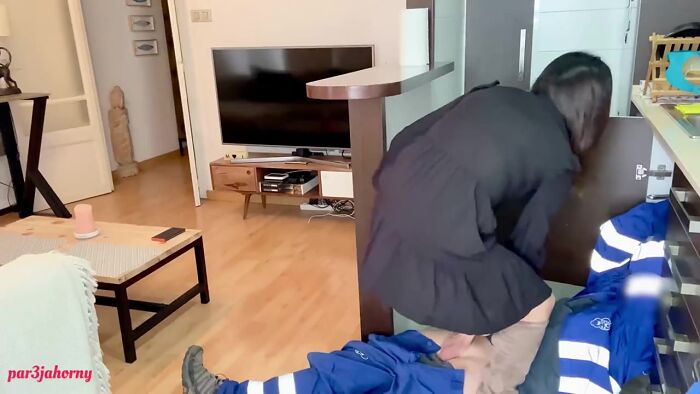 Муж трахает жену после сантехника