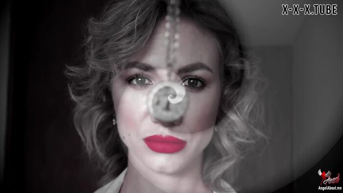 Ангел околдован