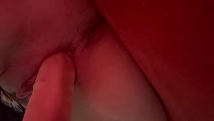 Развлекаюсь)