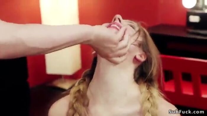 Жесткий трах рабыни