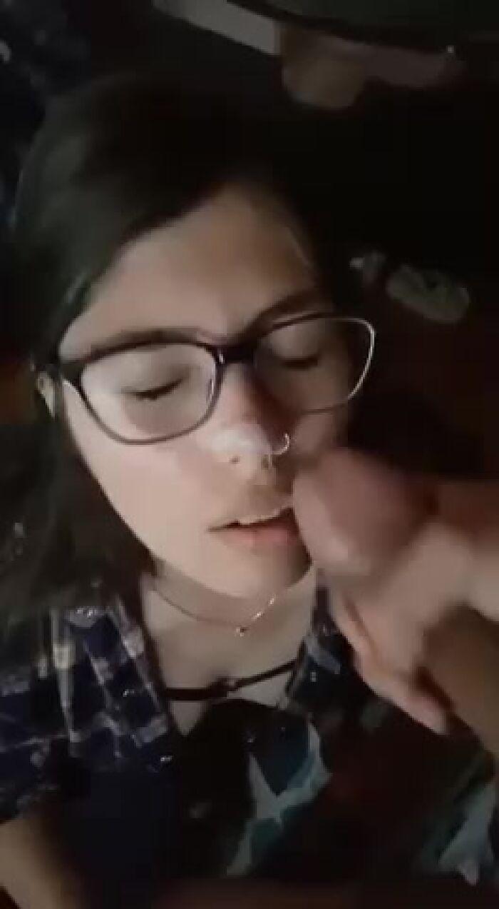 Кінчив на лице