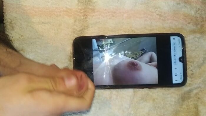 Кончил на девушку