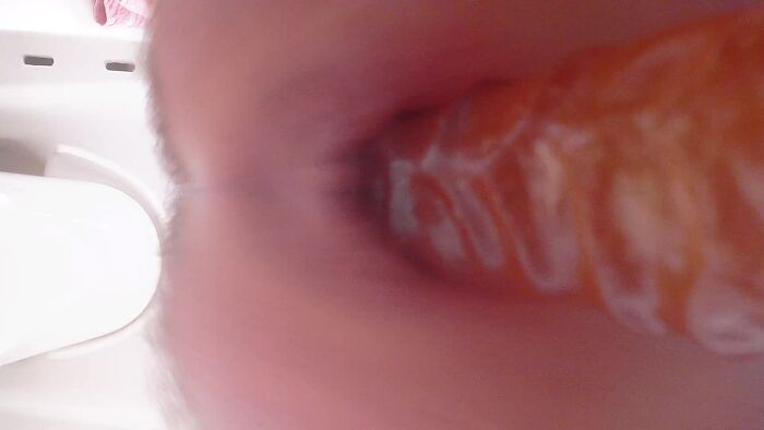 Попа кайфует