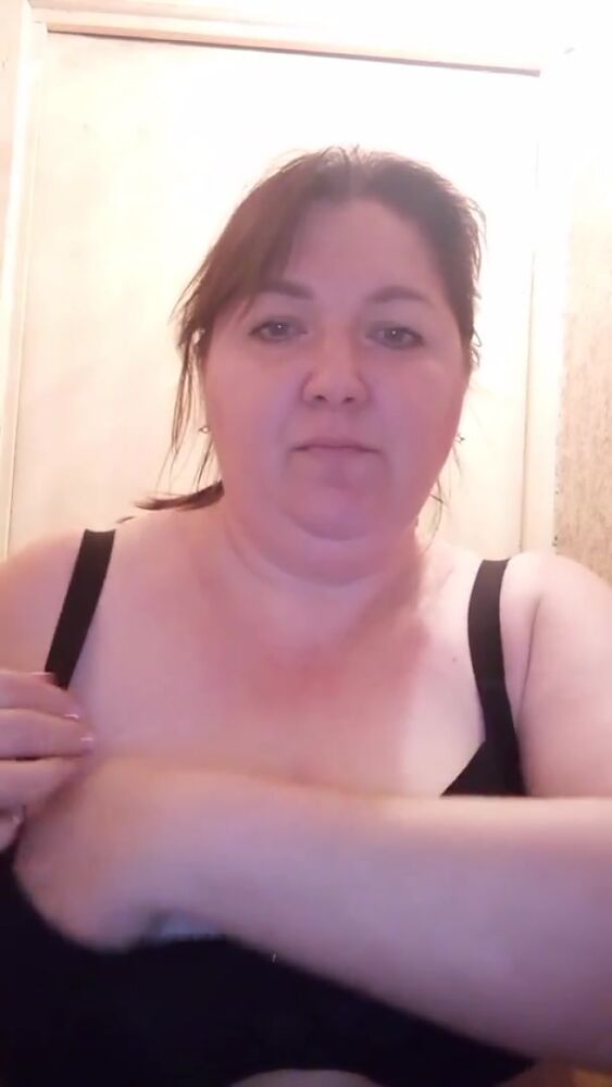 просит встречу