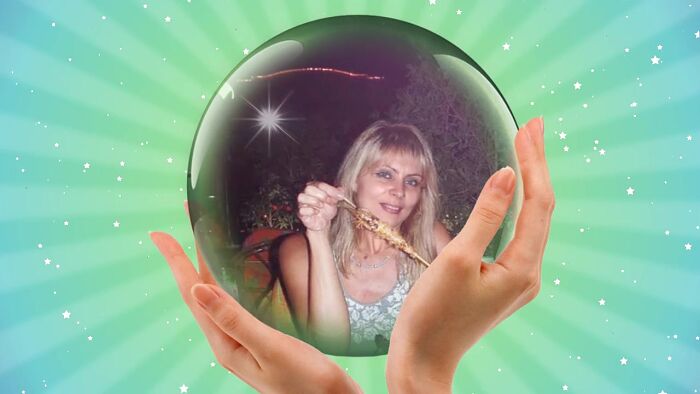 Красивая женщина 2