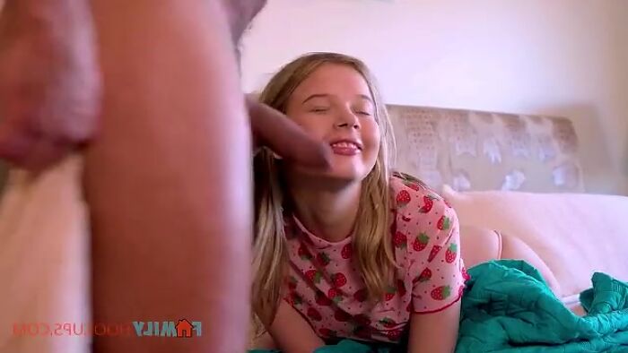 Типа папа и дочь.