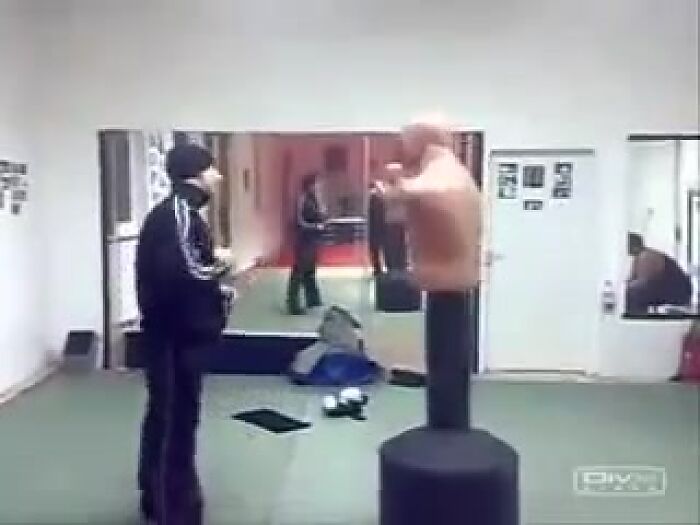 брот на видео