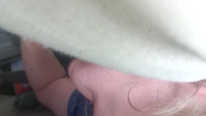 Дал пососать новой девочке