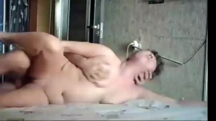 вот так ебут мою подругу