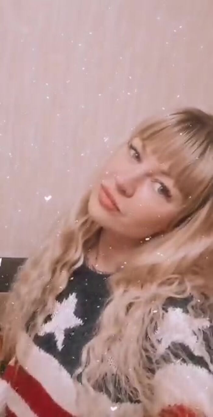 Я голенькая +18