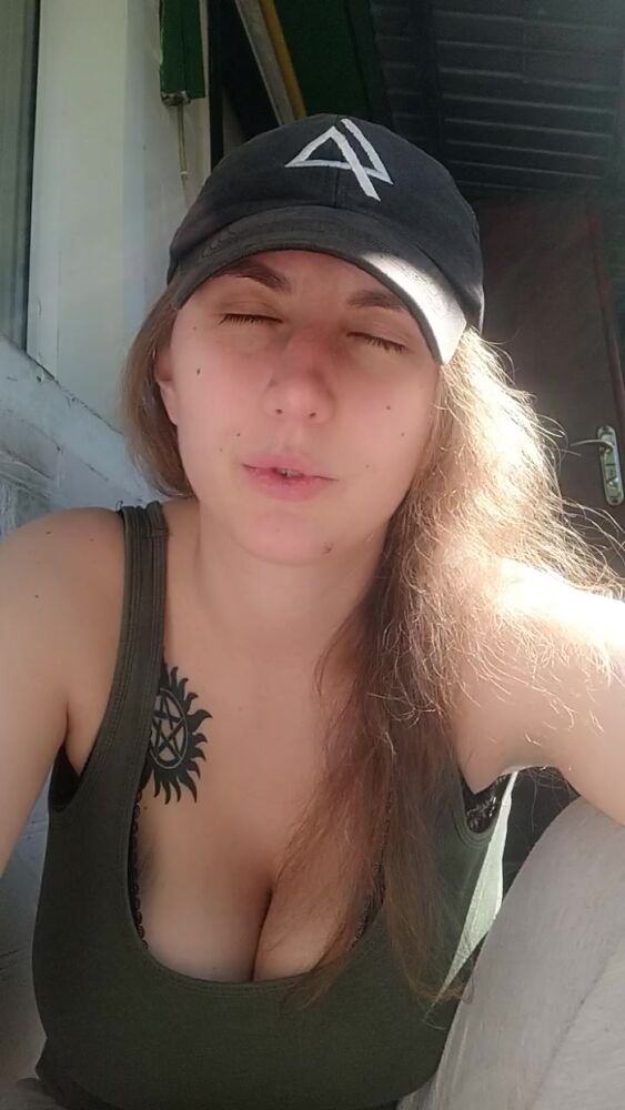 Пожалуйста давайте уважать друг друга