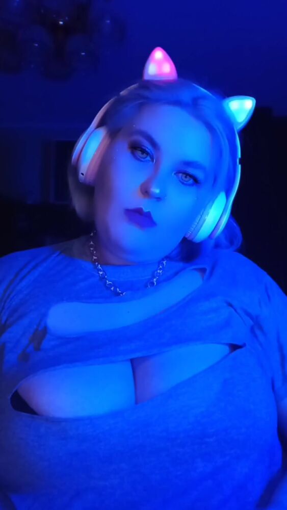 КОММЕНТИРУЙТЕ