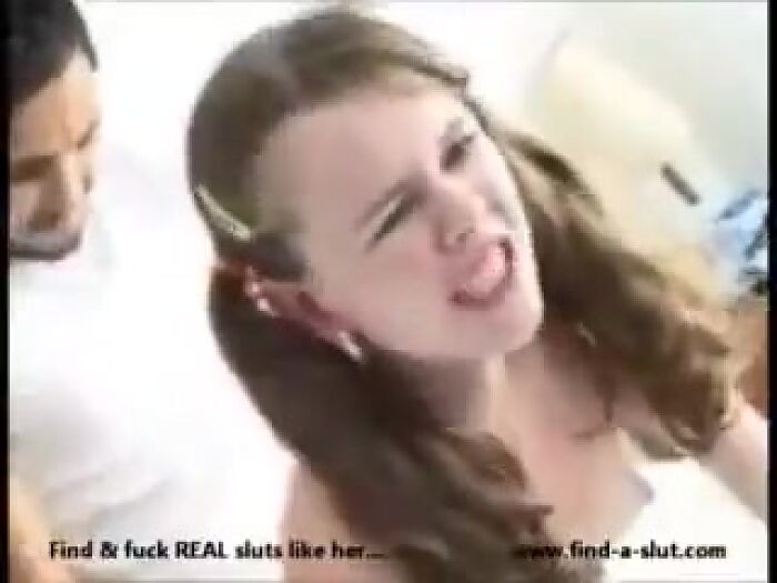 18 летняя сучка в первый раз в жизни пробует анал