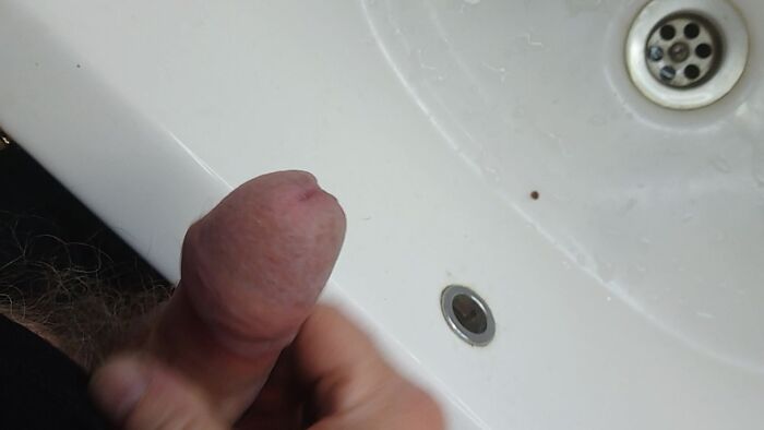 Подрочил и кончил