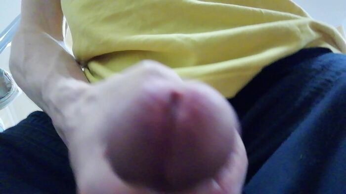 Наслаждаюсь своим членом????