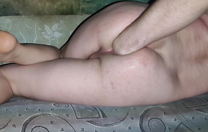 Балую жопу фистингом