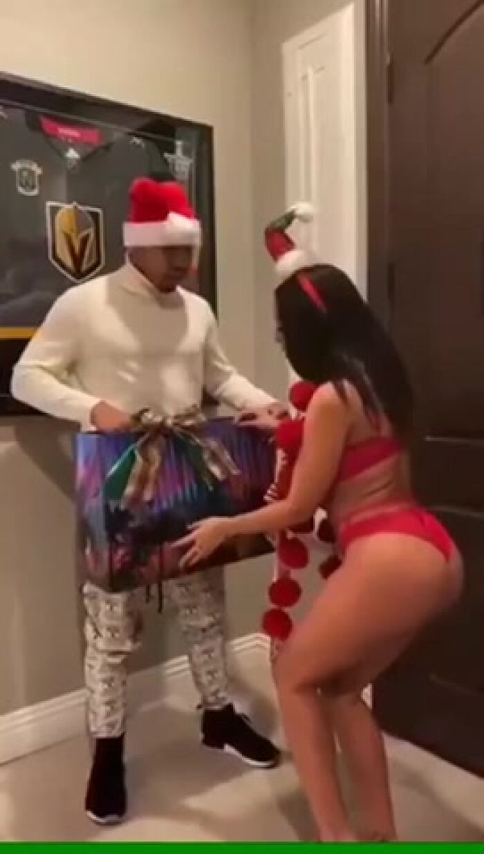 Член у подарок