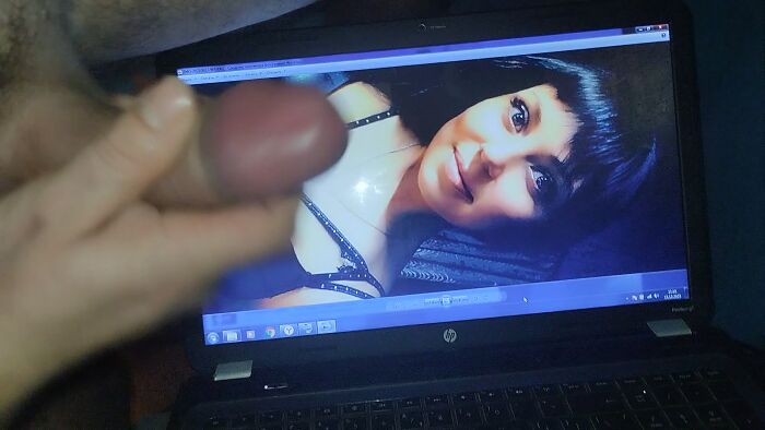 И сново кончаю