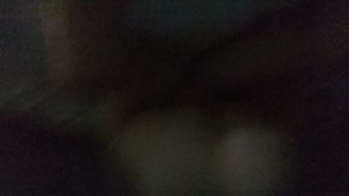 В палатке меня трахнули друзья мужа.