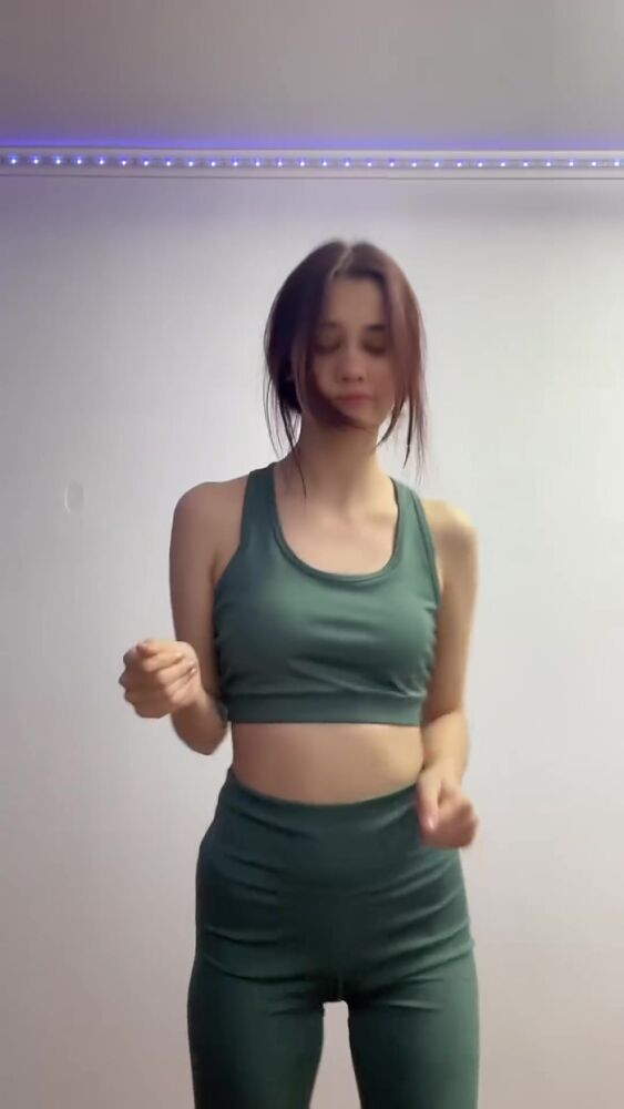 Когда парень на работе - можно всё!