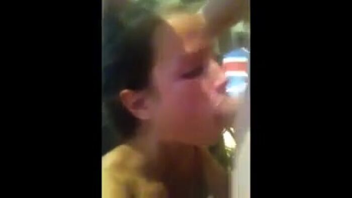 Очень приятные ощущения но я больше это люблю в позе69