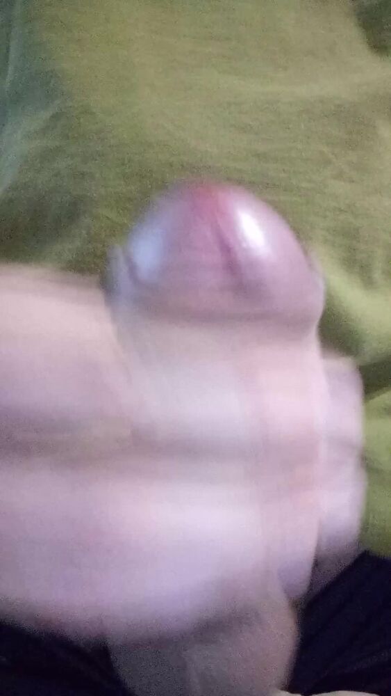 Кто хочет отсосать мне?