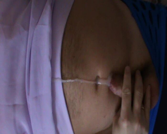 кончаю в пупик