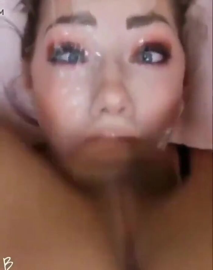 Жёстко получила кончу в рот,но он не остановился...