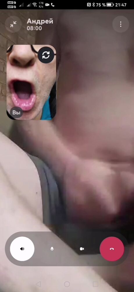 Слил в ротик по звонку