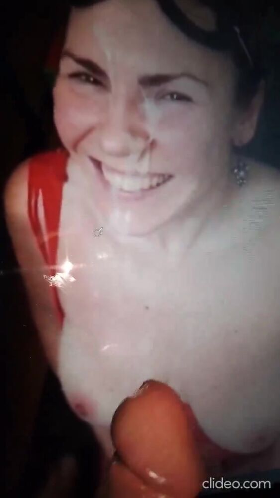 Тоже хочет спустить...