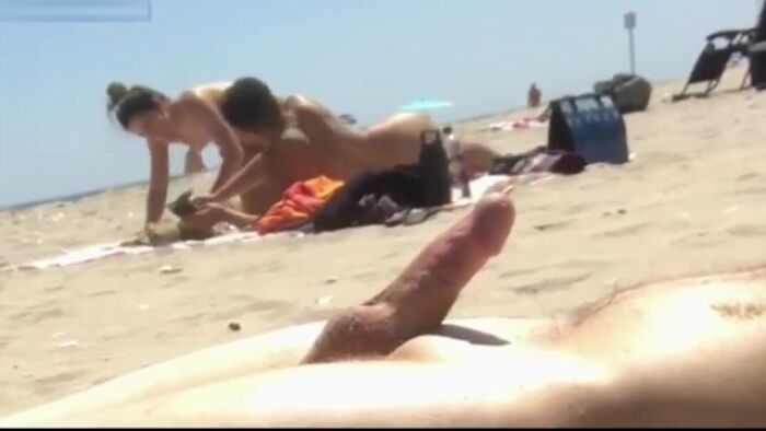 ммм как они так кончают - хотя я бы хотела себе такого