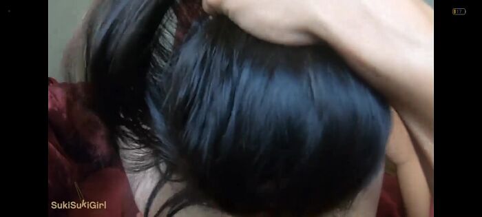 Глубоко кончил в нее