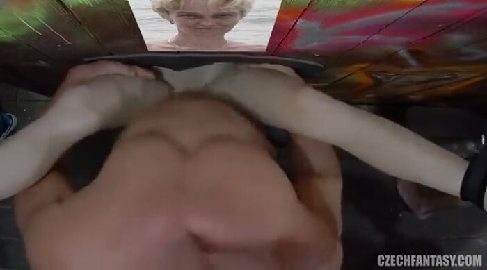 видеомонтаж-жена с подругой