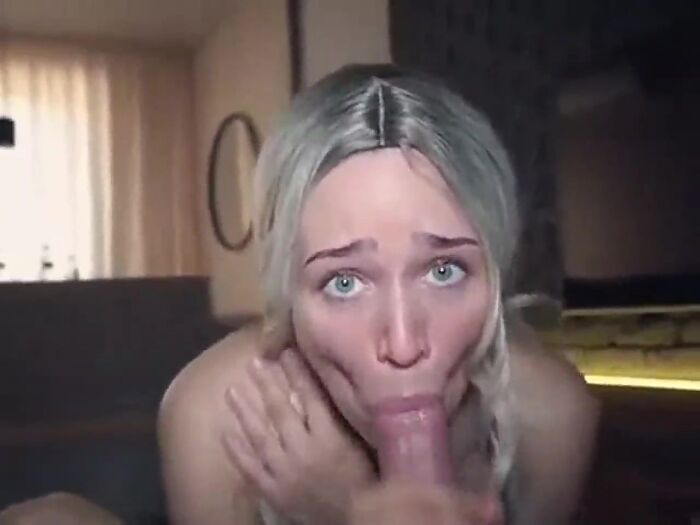 Милая девочка