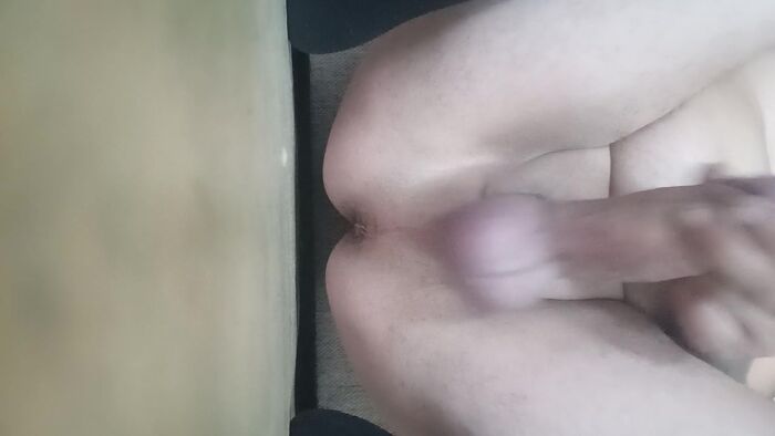 Мастурбирую