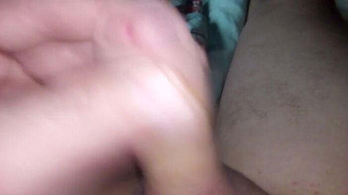 Не стоит,но кончает