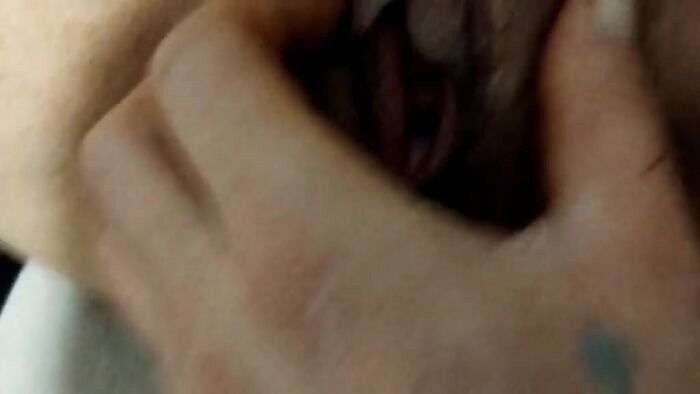 Хочет большое хуй