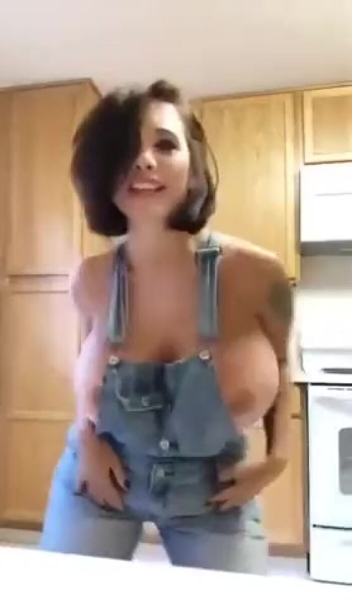 Огромные сиськи