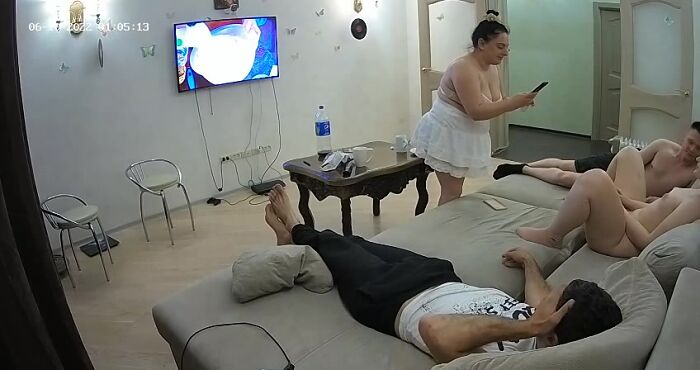 free hidden camera in the apartment 4