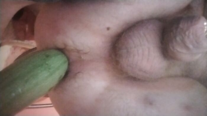 пизденка в работе