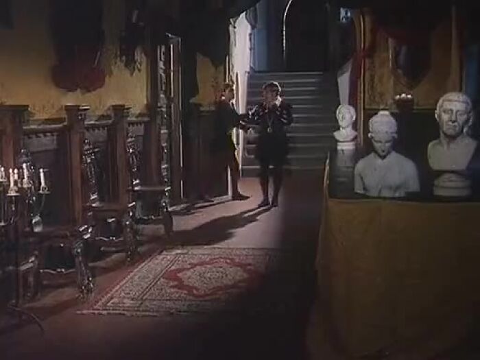 Гамлет - версия