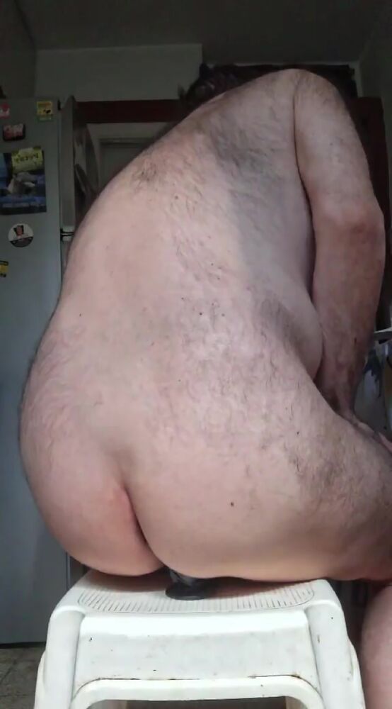 В попку сам себя