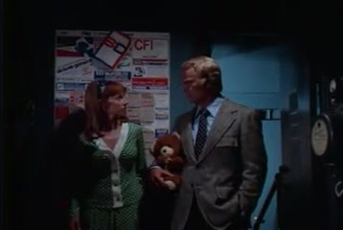 Глубокие челюсти (1976)