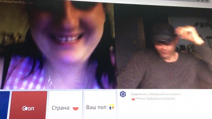 Развеселил бабенку своей гибкостью