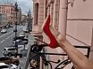 Ножка на балконе