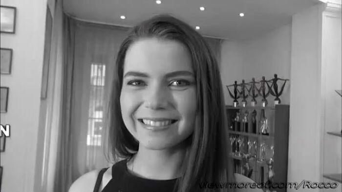 Опробовал сучку во все дырки.