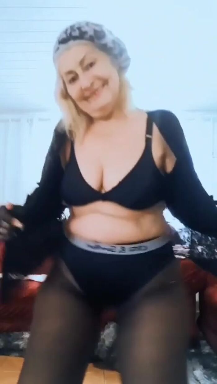 Нравятся тети за 45+ и даже за 55+